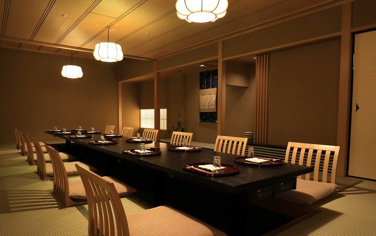 紀尾井町 吉座 古き良き風情が漂う紀尾井町に佇む隠れ家