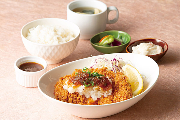 【NEW】サクッとおいしいとんかつ定食が新登場！